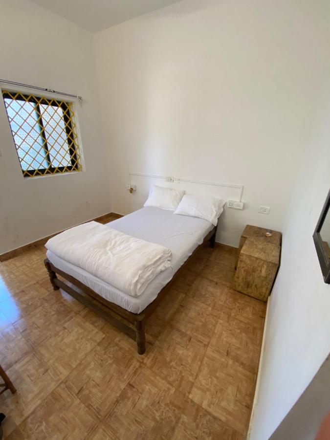 El Barrio Hostel Andžuna Exteriér fotografie